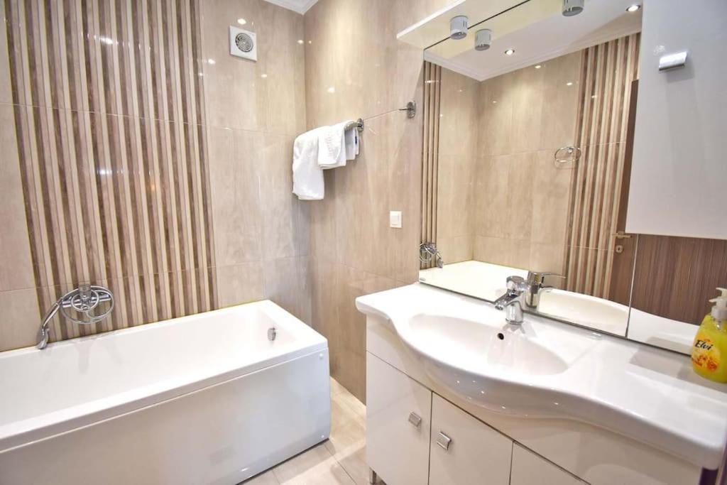 Alikes Del Old Apartment Alykes Potamou Ngoại thất bức ảnh